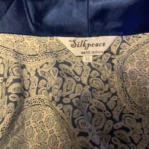 Silk peace mend robe with sash. Made of 100percent silk.